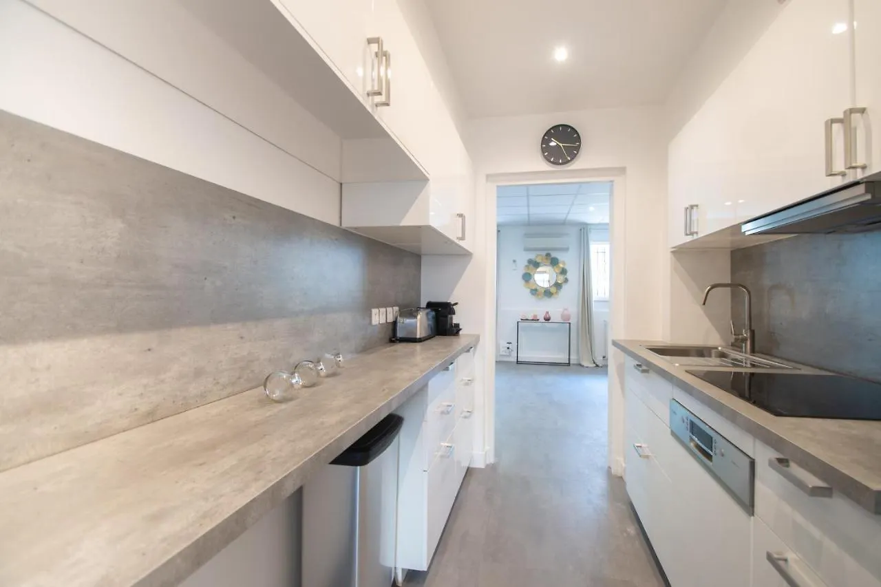 Luxury Flat- Eiffel Tower شقة فندقية باريس